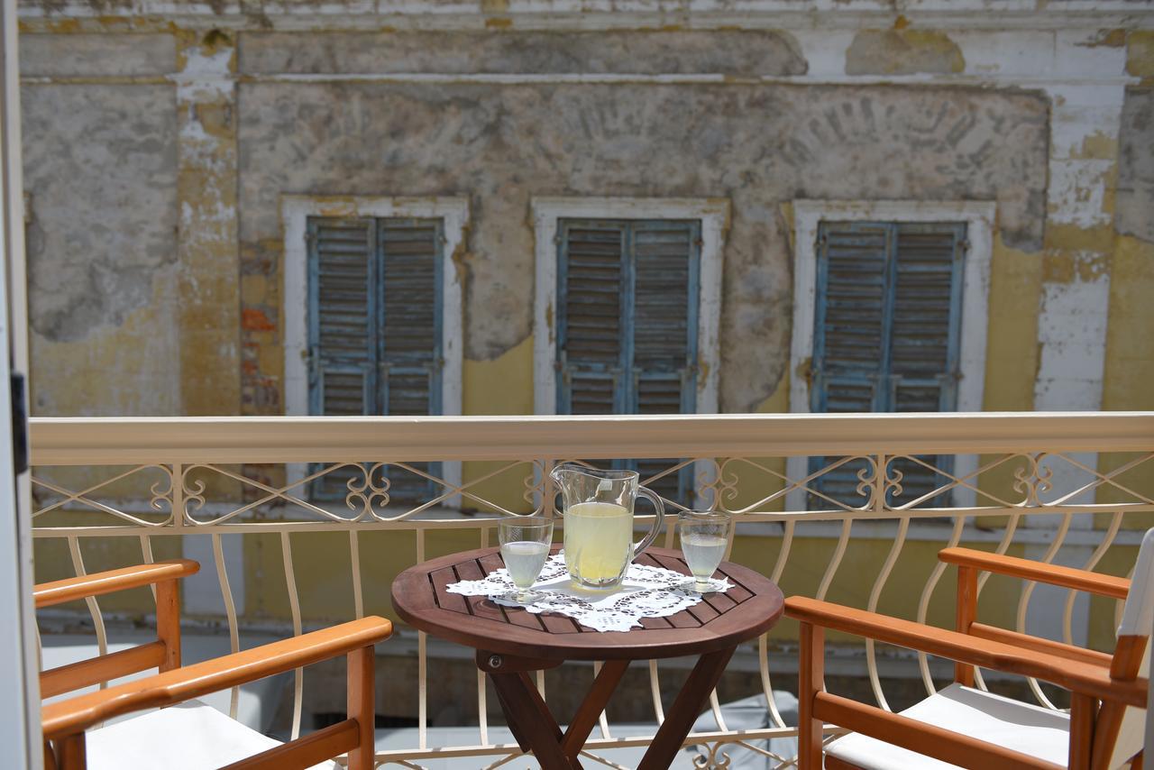 Oisyra Boutique Hotel Ermoupoli Ngoại thất bức ảnh