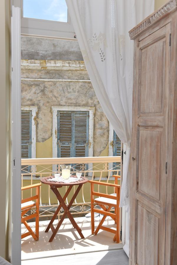 Oisyra Boutique Hotel Ermoupoli Ngoại thất bức ảnh