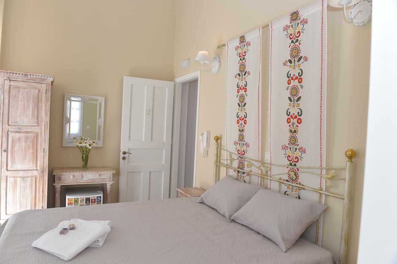 Oisyra Boutique Hotel Ermoupoli Ngoại thất bức ảnh